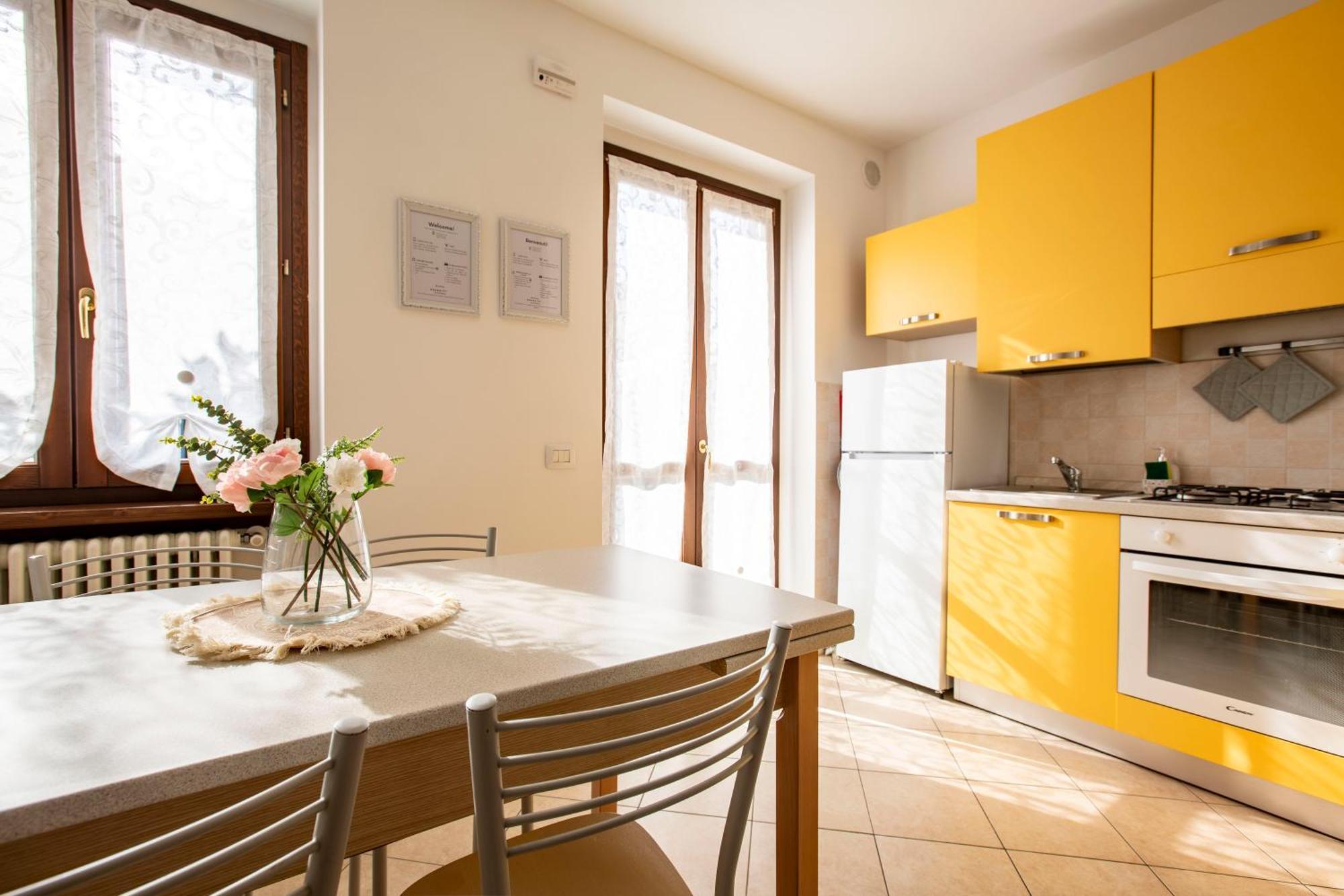 Como Lake - Lakeside Bliss Mandello del Lario Exterior photo