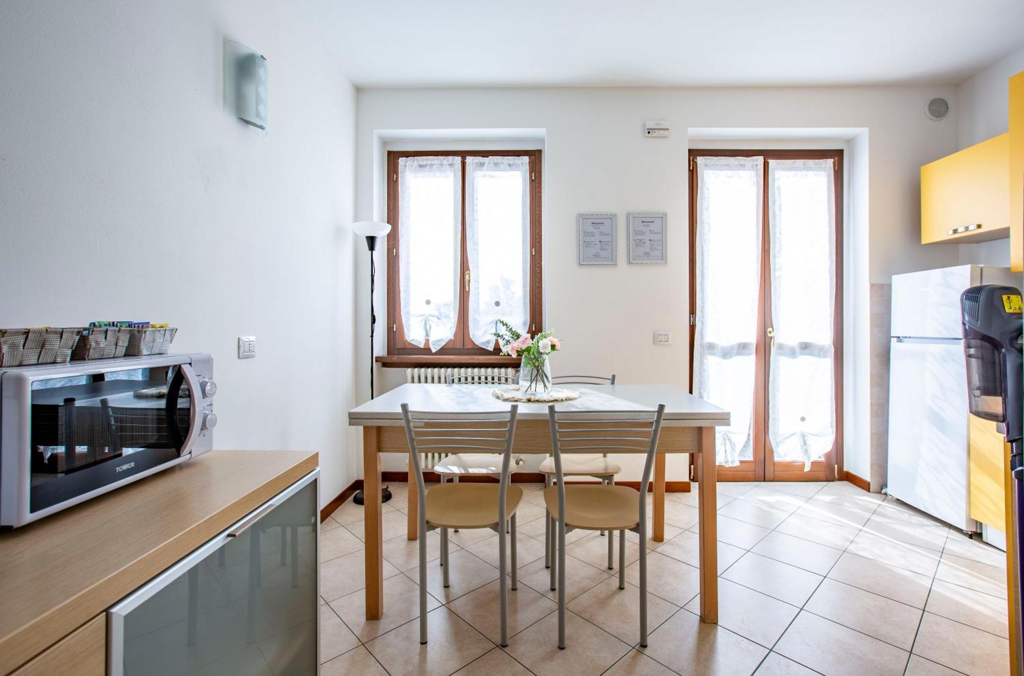 Como Lake - Lakeside Bliss Mandello del Lario Exterior photo
